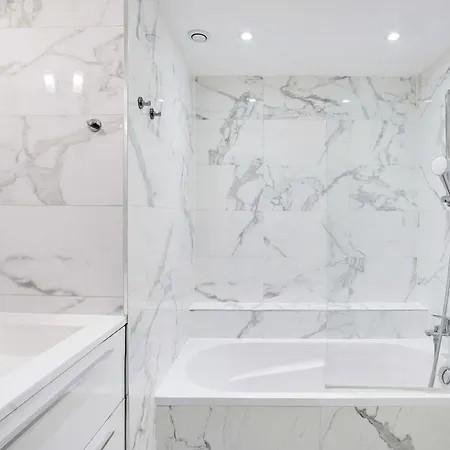 Modern Apartment- 1br-2p- Trocadero *